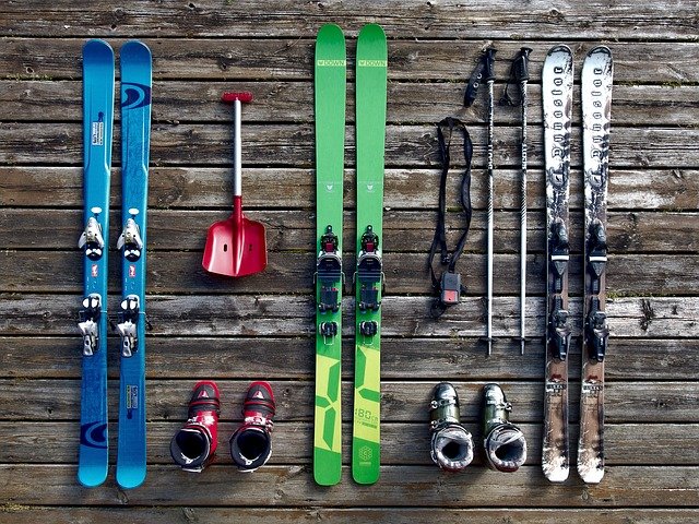 Quel est le matériel nécessaire au ski ?